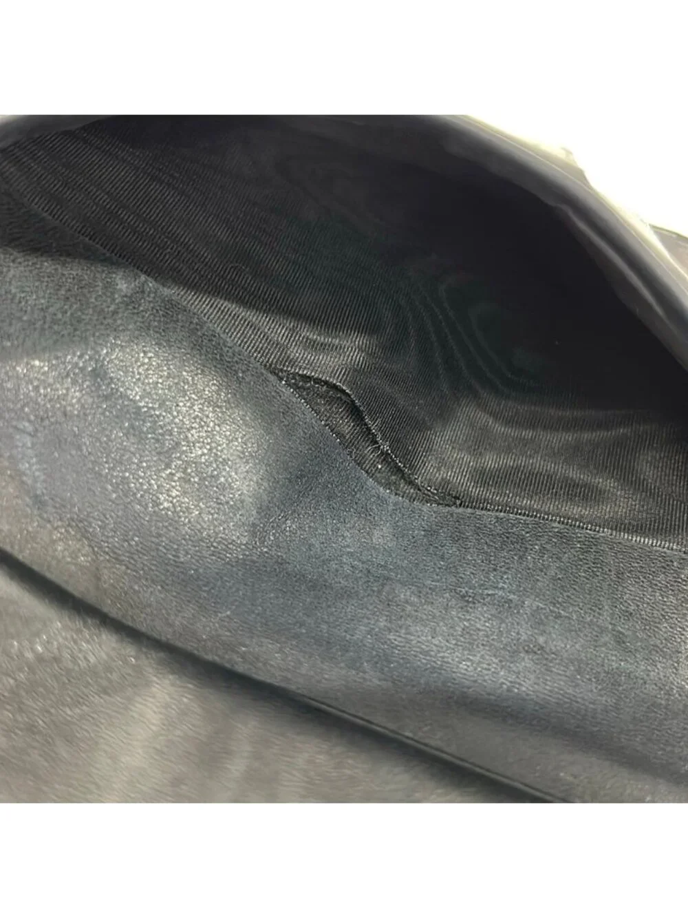 Chanel Wallet Black CC Logo
